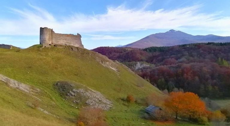 Stari grad Bjelaj u Bosni i Hercegovini Idemo